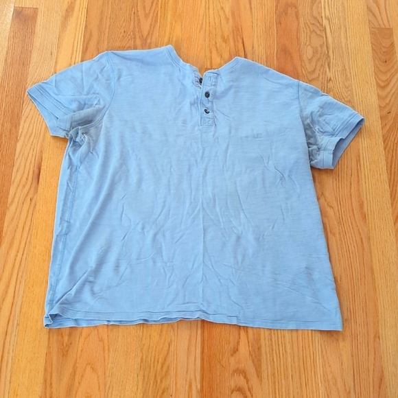 Men's Vince shirts - Picture 2 of 2
